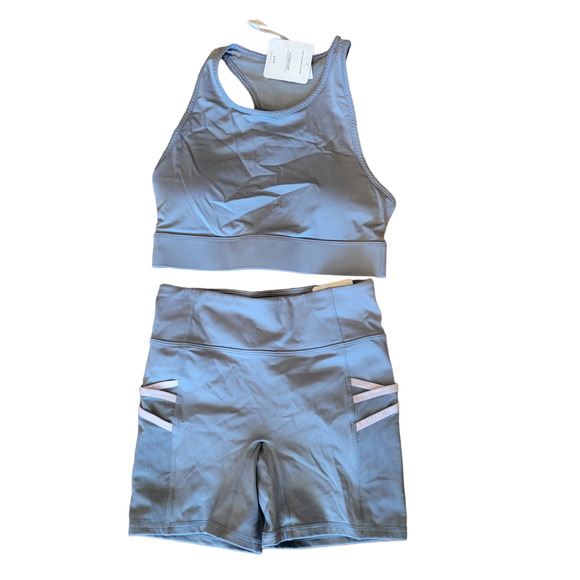 Fabletics Pants - NWT Fabletics Trinity 2 pc workout set gray sports bra sz sm biker shorts xs